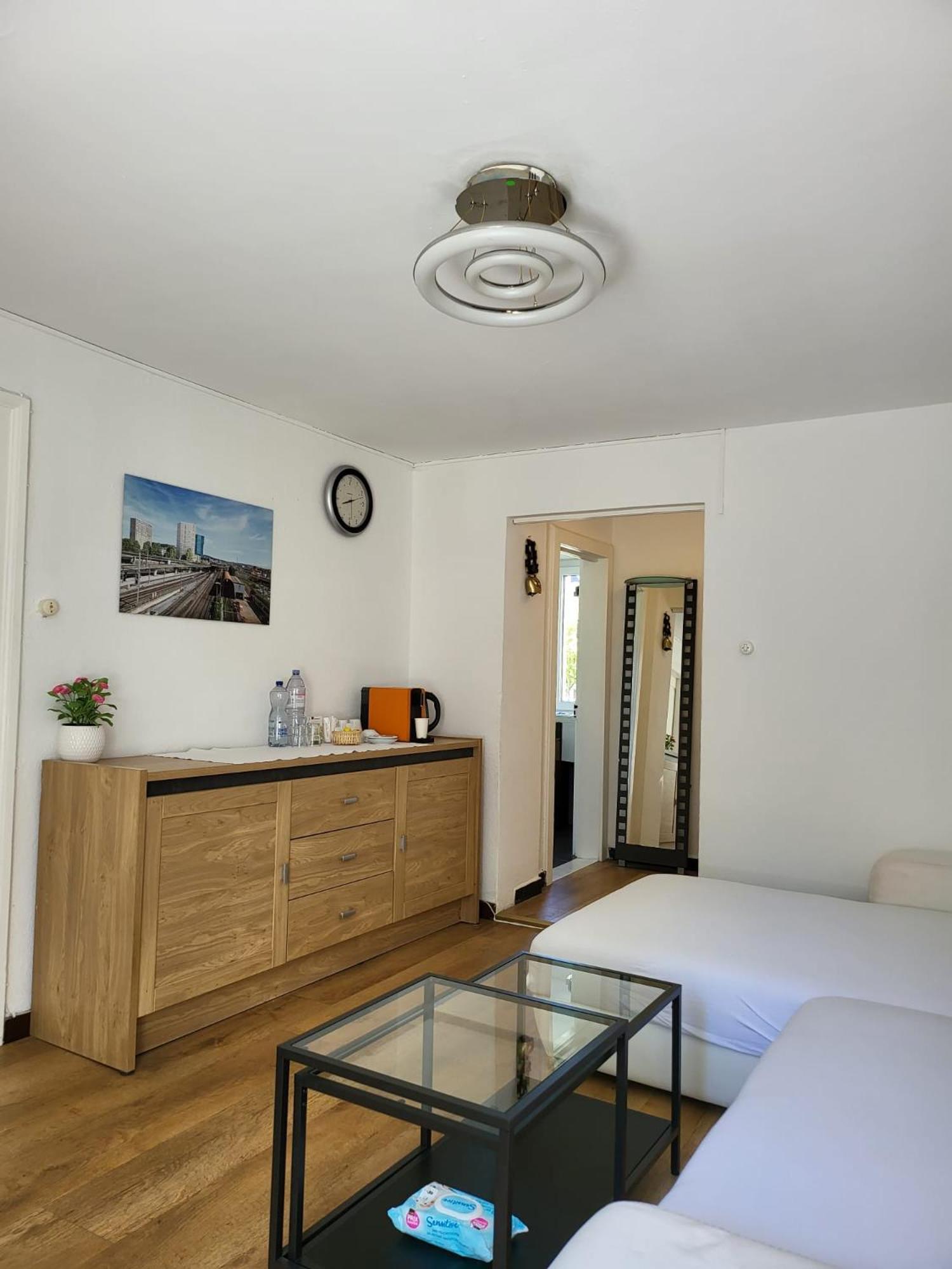 Bastis Central Guesthouse Lucerne City Eksteriør billede