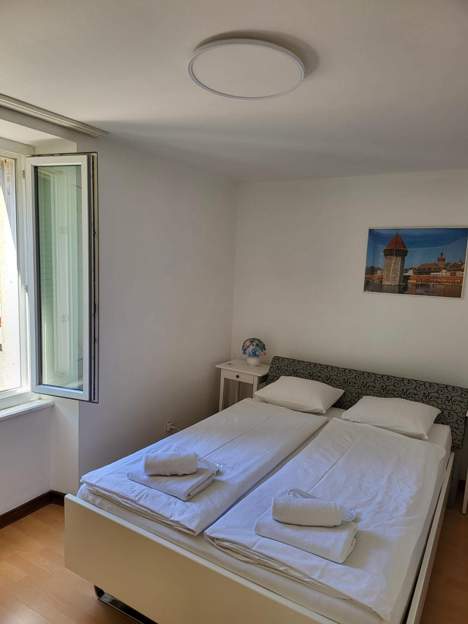 Bastis Central Guesthouse Lucerne City Eksteriør billede