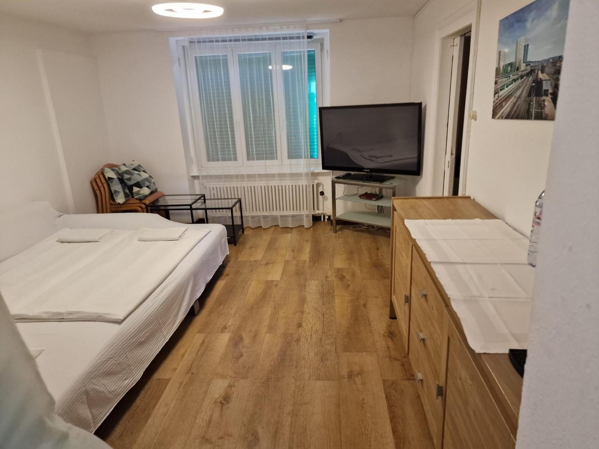 Bastis Central Guesthouse Lucerne City Eksteriør billede