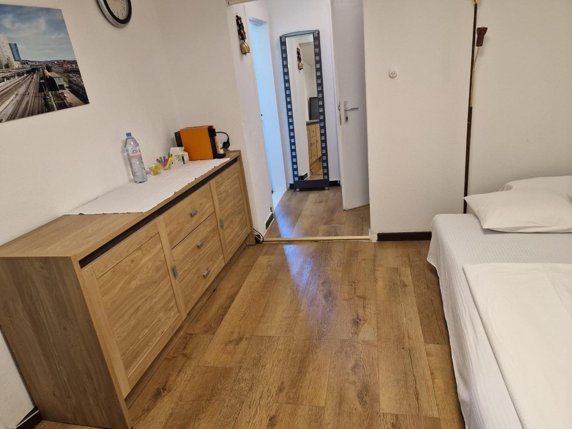 Bastis Central Guesthouse Lucerne City Eksteriør billede